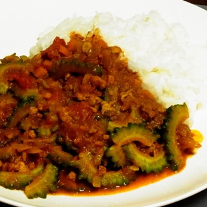 【カレールー不要】ゴーヤとトマトの夏カレー